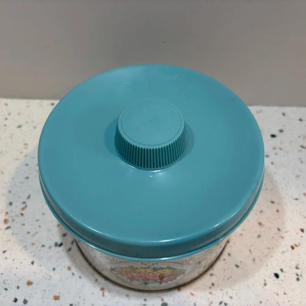 Vintage Floral Flower Tin Container with‎ Blue Lid